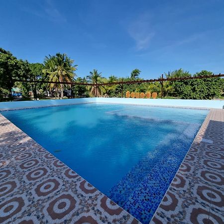 Yemaya De Laiya Powered By Cocotel Exterior photo